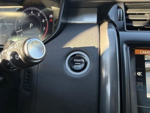 Used 2020 Land Rover Discovery Landmark AWD/4WD image 28