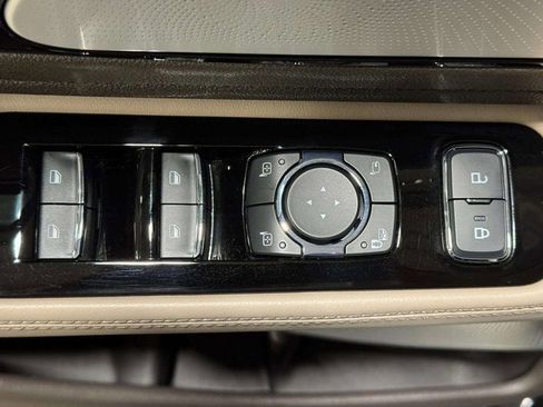 Certified 2024 Lincoln Aviator Reserve w/ Equipment Group 201A image 8