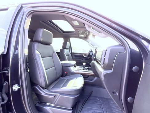 Certified 2023 GMC Sierra 1500 Elevation w/ Elevation Premium Package AWD/4WD image 15