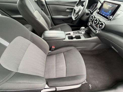 Used 2025 Nissan Sentra SV image 35