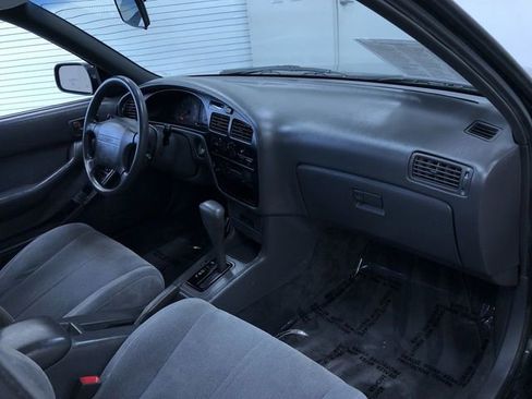 Used 1993 Toyota Camry LE FWD image 23