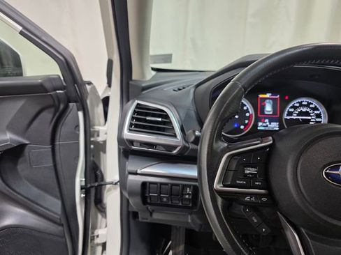 Used 2019 Subaru Forester Premium w/ All-Weather Package image 17
