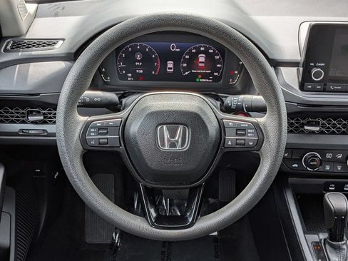 Used 2025 Honda Accord SE image 19