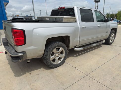 Used 2018 Chevrolet Silverado 1500 LT w/ Texas Edition image 4