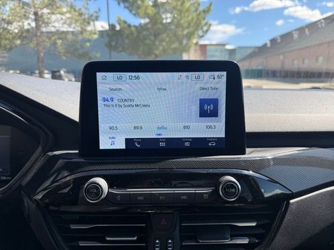 Used 2025 Ford Escape ST-Line Select AWD/4WD image 18