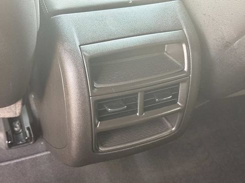 Used 2023 Cadillac XT5 Luxury FWD image 17