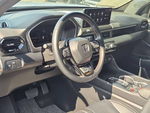 Used 2026 Honda Passport TrailSport Elite image 2