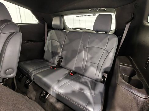 Used 2024 Buick Enclave Premium AWD/4WD image 32