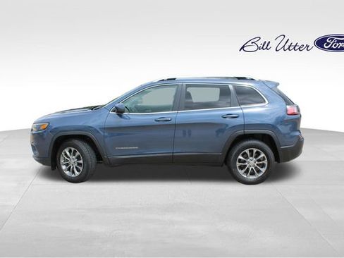 Used 2020 Jeep Cherokee Latitude Plus w/ Cold Weather Group AWD/4WD image 8