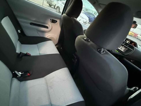 Used 2014 Toyota Prius C Two image 32