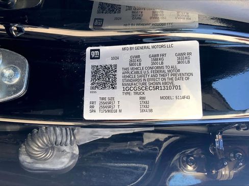 Certified 2024 Chevrolet Colorado LT w/ LT Convenience Package image 34