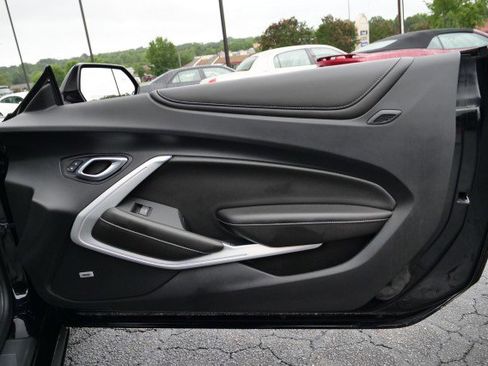 Used 2018 Chevrolet Camaro SS image 42