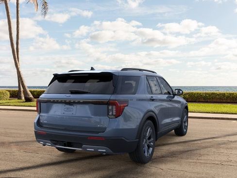 Used 2026 Ford Explorer Active w/ Active Comfort Package AWD/4WD image 8