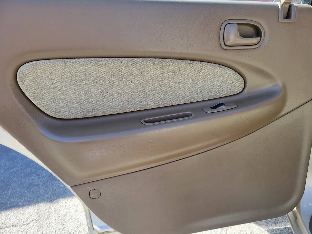 Used 1998 MAZDA Protege ES FWD image 31