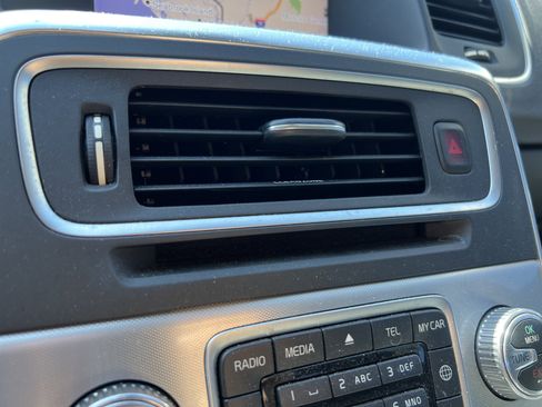 Used 2018 Volvo S60 T5 Inscription FWD image 29