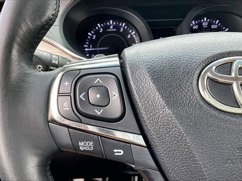Used 2015 Toyota Avalon XLE Touring image 24