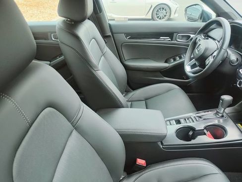 Used 2023 Honda Civic Sport Touring image 4