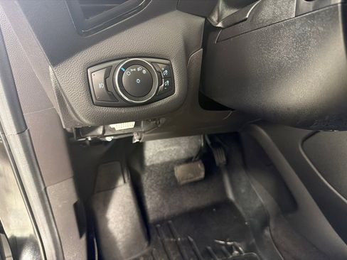 Used 2015 Ford Escape Titanium w/ Equipment Group 301A AWD/4WD image 12
