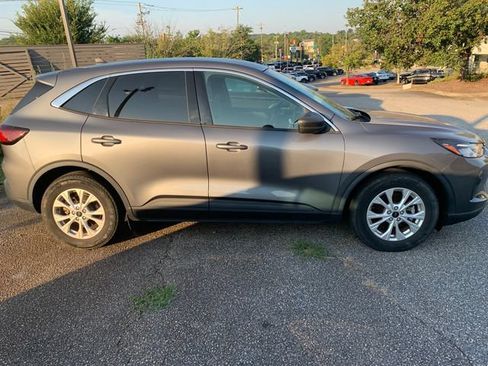 Used 2023 Ford Escape Active w/ Tech Pack #1 FWD image 4
