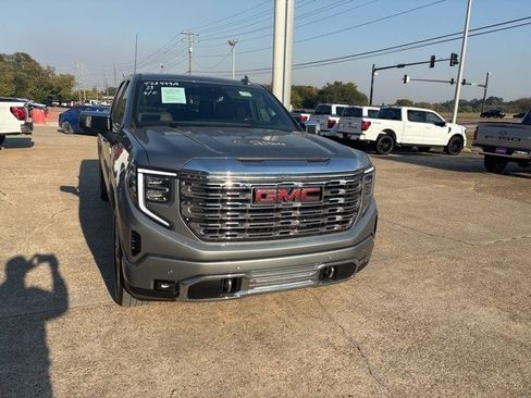 Used 2023 GMC Sierra 1500 Denali w/ Technology Package image 4