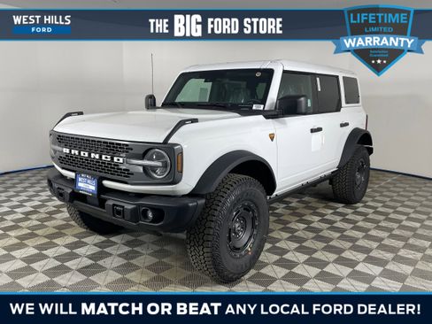 New 2025 Ford Bronco Badlands w/ Sasquatch Package image 1