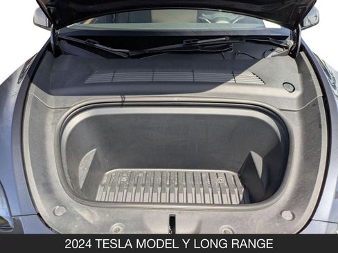 Used 2024 Tesla Model Y Long Range image 21