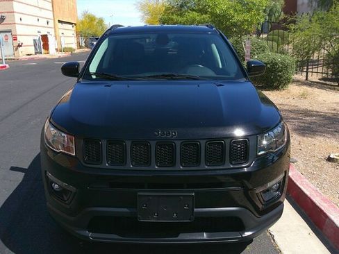 Used 2019 Jeep Compass Altitude image 2