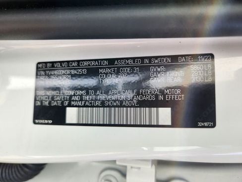 Certified 2024 Volvo XC60 T8 Ultimate w/ Protection Package Premier AWD/4WD image 51