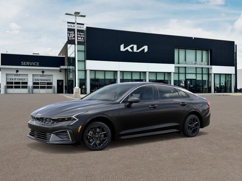 New 2026 Kia K5 LXS FWD image 3