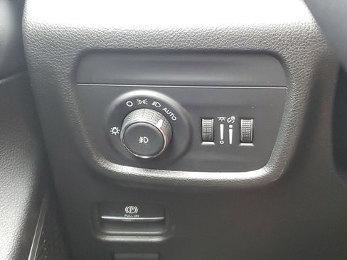 New 2026 Jeep Grand Cherokee Limited w/ Limited Altitude Package image 22