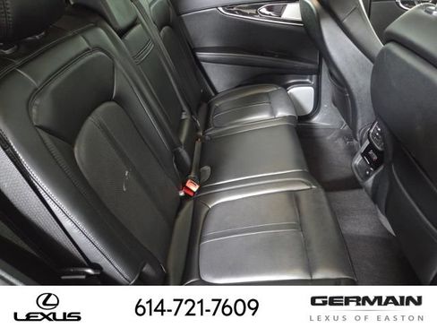 Used 2023 Lincoln Nautilus Reserve w/ Equipment Group 202A AWD/4WD image 21