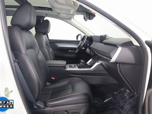 Used 2024 MAZDA CX-90 Plug-In Hybrid w/ Premium Pkg image 13