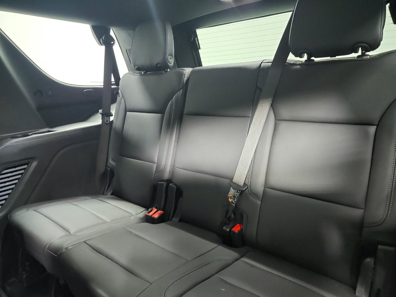 Used 2026 Chevrolet Tahoe Z71 w/ Comfort Package AWD/4WD image 37