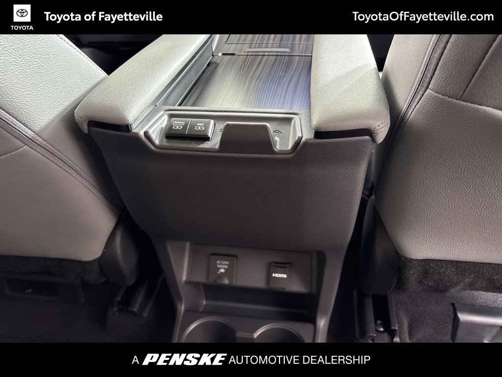 Certified 2023 Toyota Sienna Limited FWD image 15