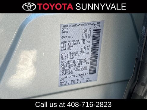 Used 2025 Nissan Pathfinder SL FWD image 33