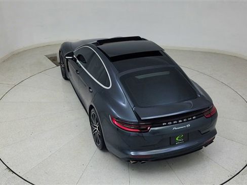 Used 2018 Porsche Panamera 4S image 78
