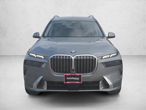 Used 2026 BMW X7 xDrive40i image 2