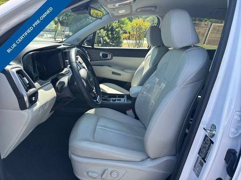 Used 2023 Kia Sorento EX FWD image 17