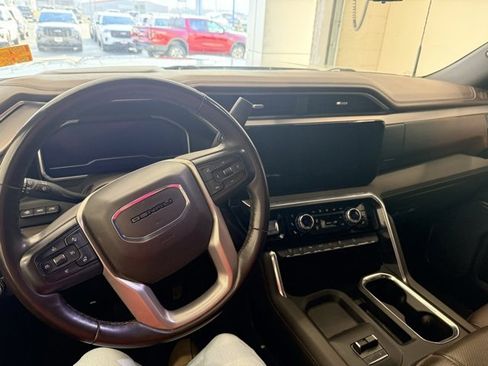 Used 2024 GMC Sierra 3500 Denali w/ Technology Package image 28