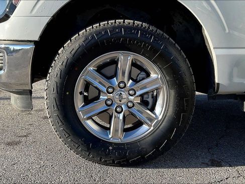 Used 2024 Ford F150 XLT w/ Tow/Haul Package image 8