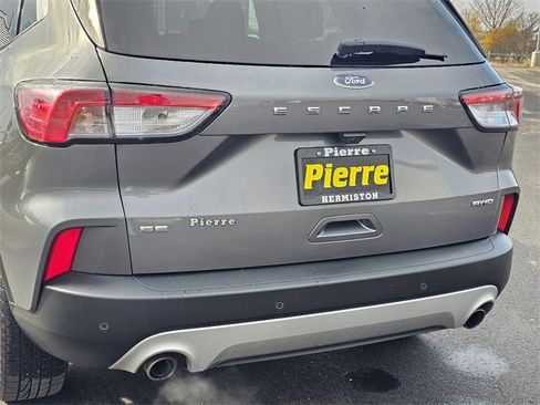 Used 2022 Ford Escape SE image 7