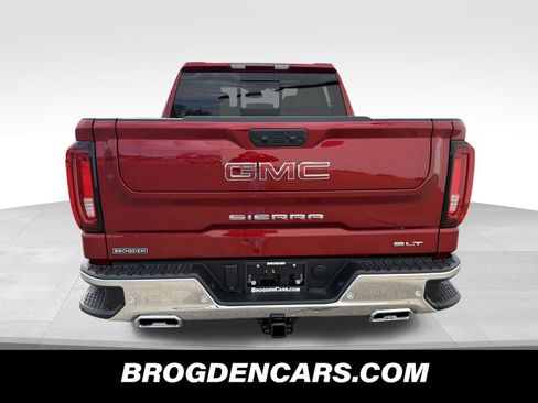 New 2026 GMC Sierra 1500 SLT image 7