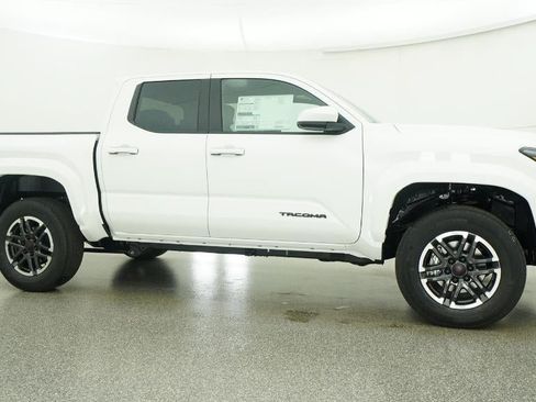 New 2026 Toyota Tacoma TRD Sport AWD/4WD image 28