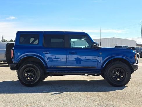 Used 2021 Ford Bronco First Edition image 6