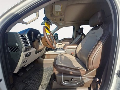 Used 2019 Ford F450 Limited image 9