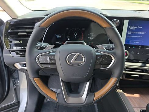 Used 2025 Lexus RX 350 Premium Plus w/ Convenience Package FWD image 27