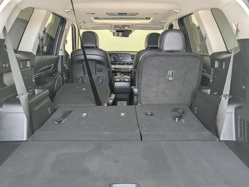 Used 2025 Kia Telluride S FWD image 27