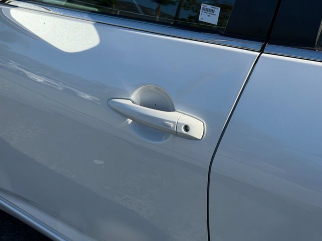 Used 2024 Nissan Sentra SV FWD image 9