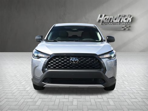 Used 2024 Toyota Corolla Cross L FWD image 3