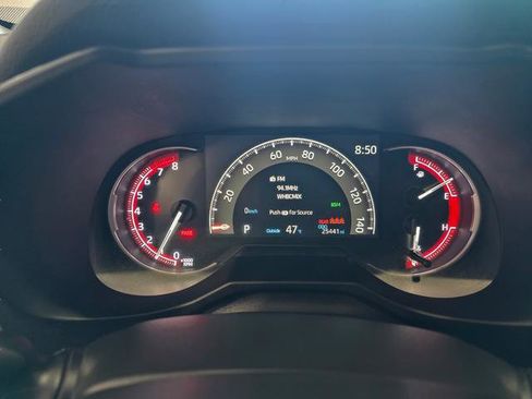 Used 2025 Toyota RAV4 XLE image 15